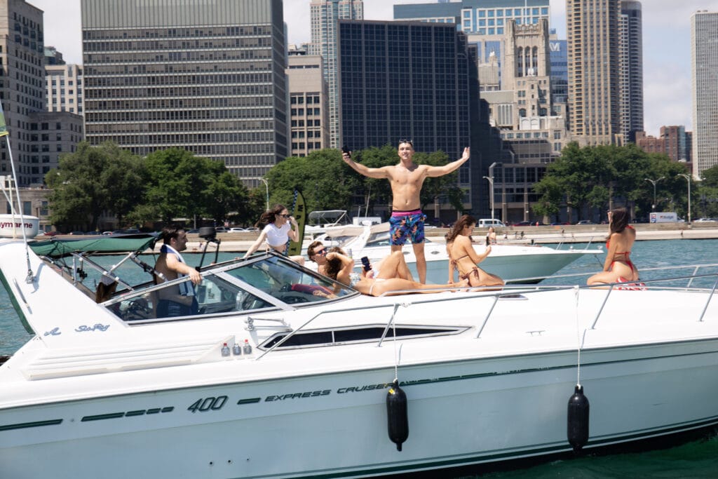 Set Sail the Right Way: A Complete Playpen Chicago Guide for Renters & New Yacht Owners